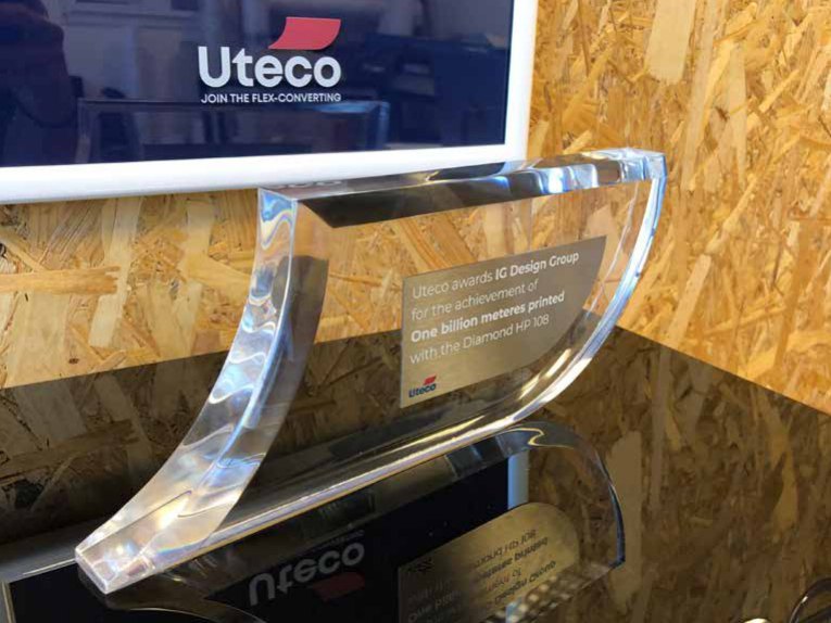 Premio aziendale personalizzato in plexiglas